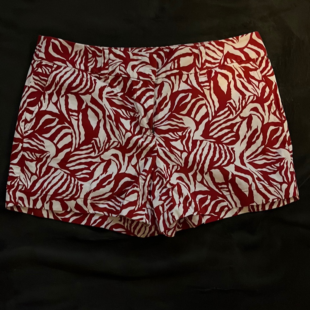 Red  White Shorts Loft Excellent Condition